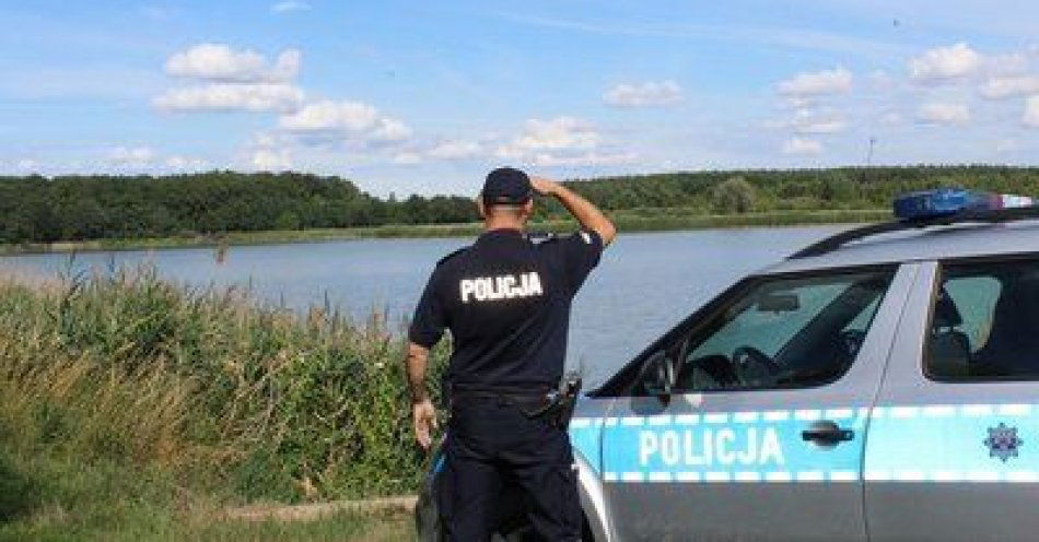 zdjęcie: Przed nami upalne dni -  zachowaj rozsądek nad wodą / fot. KMP w Legnicy