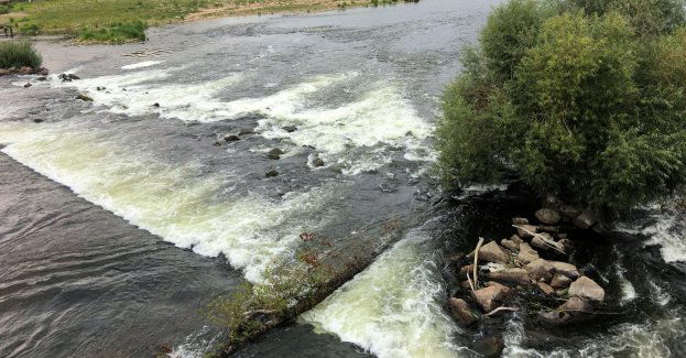 Przy Bystrzycy trwa uszczelnianie wałów, na wschodzie zalewane są poldery