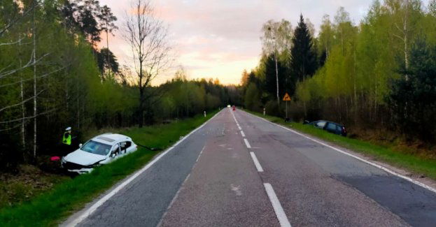 Wypadek na krajowej 59 w miejscowości Lipniak. Trzy osoby przetransportowane do szpitali