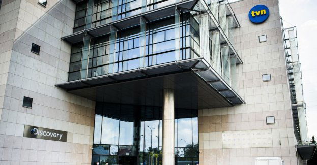 Mówcie prawdę - Milczący protest aktywistów klimatycznych przed siedzibami stacji telewizyjnych