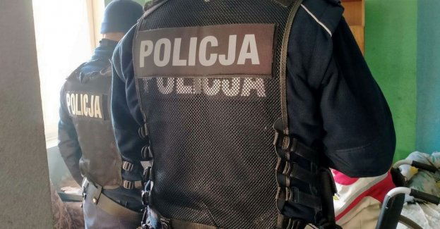 Policjanci monitorują miejsca, gdzie mogą przebywać osoby potrzebujące pomocy