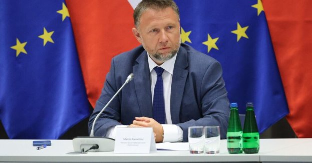 Kierwiński: wyjaśniamy, czy SOP wiedziała, kto miał uczestniczyć w spotkaniu prezydenta z kibicami