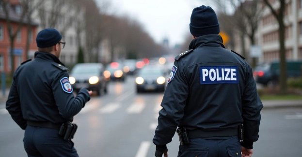 Policja na Mazowszu rozpoczyna akcję Wszystkich Świętych 2025