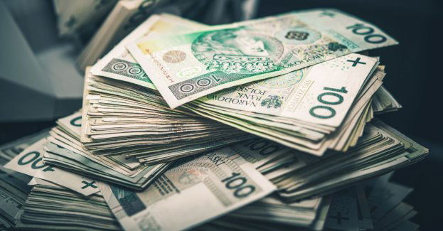 84-latka uwierzyła w wypadek spowodowany przez koleżankę, straciła 50 tys. zł