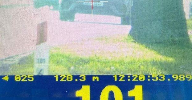 Kierowca Mercedesa pędził 101 km/h Stracił prawo jazdy