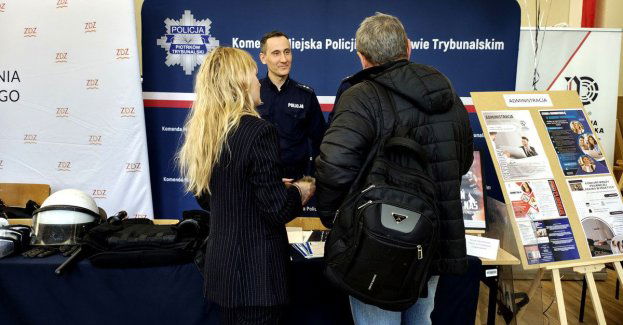 Aspirant Robert Białasiński w plebiscycie SuperDzielnicowy