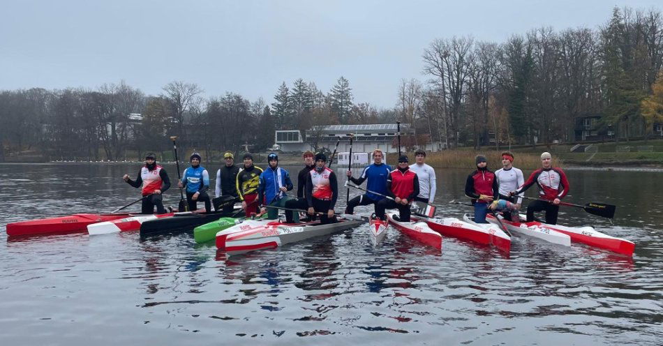 zdjęcie: Kanadyjkarze w większym składzie w Wałczu. Głazunow i Kitewski trenują z kadrą / fot. nadesłane