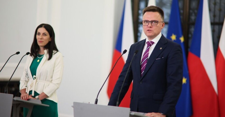 zdjęcie: Marszałek Sejmu podziękował Czechom za deklarację wysłania do Polski 100 żołnierzy i 3 śmigłowców / fot. PAP