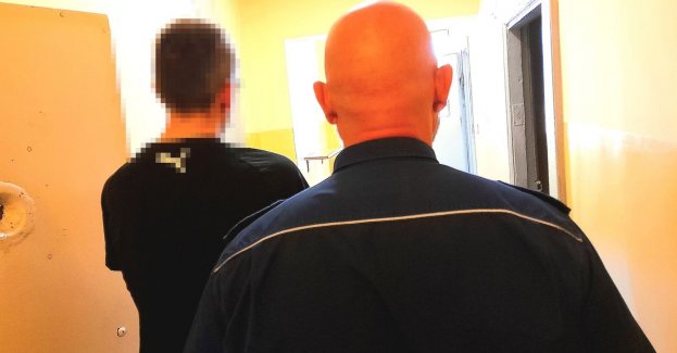 Z komendy policji trafił prosto do aresztu śledczego.