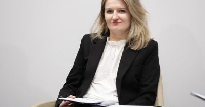 Napierała: potrzebujemy przepisów chroniących dzieci przed molestowaniem w sieci