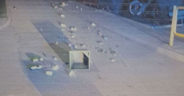 Awanturował się i rzucał w partnerkę koszem na śmieci