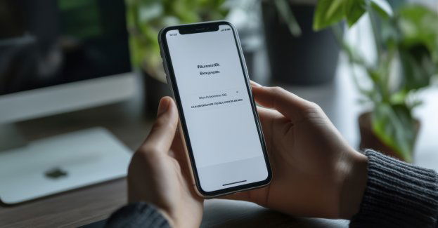 Minister cyfryzacji zachęcał w Łodzi do korzystania z aplikacji mObywatel