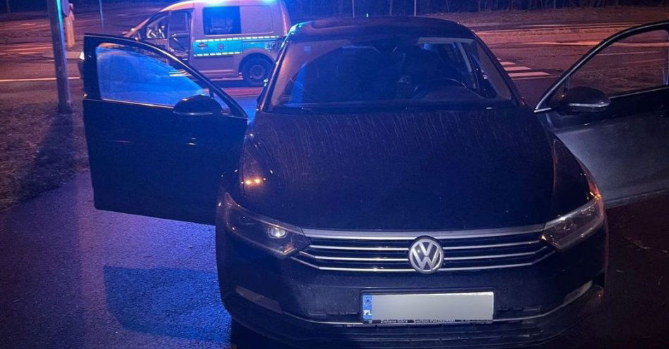 zdjęcie: Kontrola w Zielonej Górze ujawniła kierowcę bez uprawnień i narkotyki / fot. KMP Zielona Góra