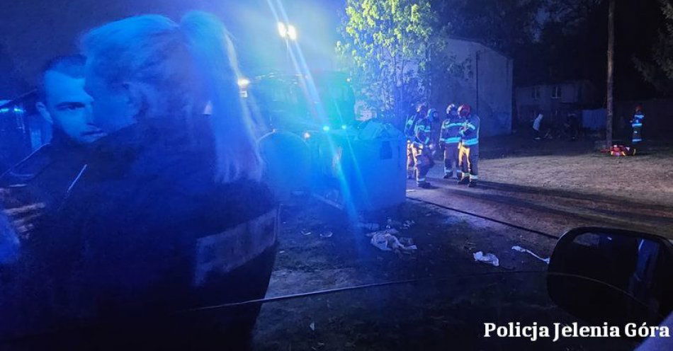 zdjęcie: Jeleniogórscy policjanci zatrzymali mężczyznę podejrzanego o próbę zabójstwa żony i dzieci / fot. KMP w Jeleniej Górze