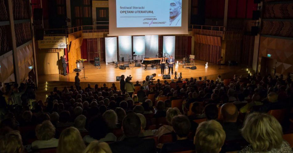 zdjęcie: Nabór do Nagrody Literackiej im. Witolda Gombrowicza - do końca stycznia / fot. PAP