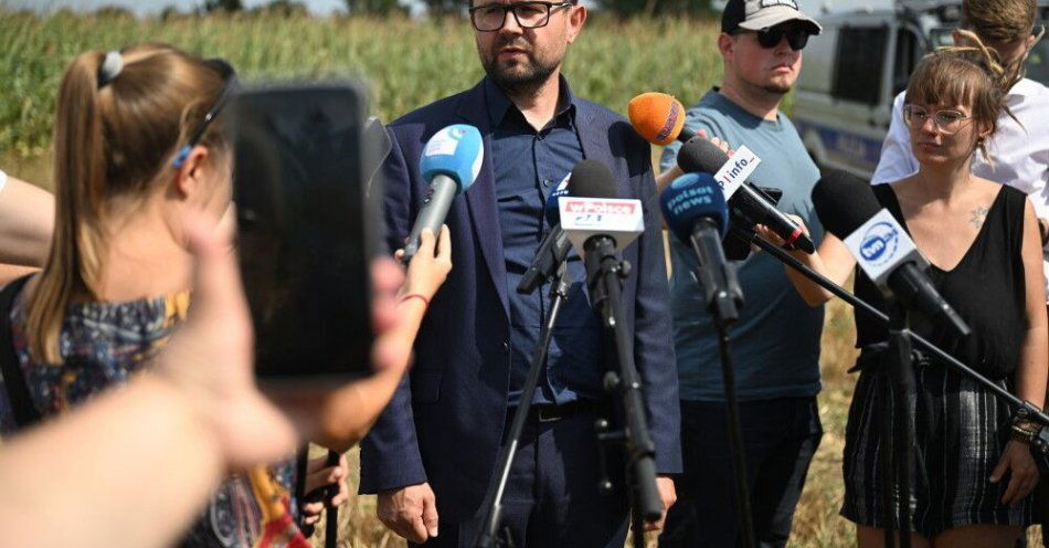 zdjęcie: Ujawnione części drona wskazują na użycie materiałów wybuchowych / fot. PAP