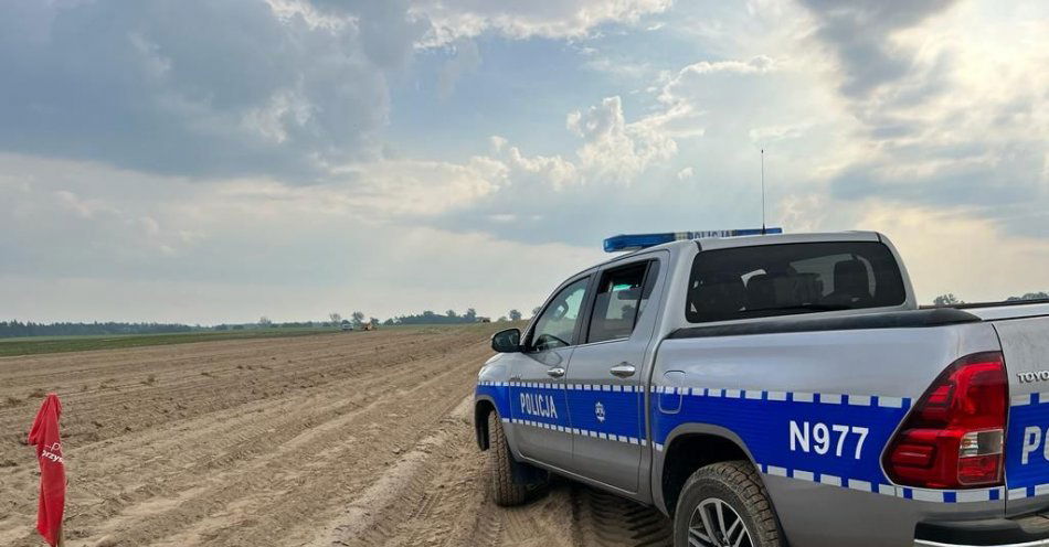 zdjęcie: Policjanci zabezpieczyli niewybuch z czasów II wojny / fot. KPP w Chojnicach