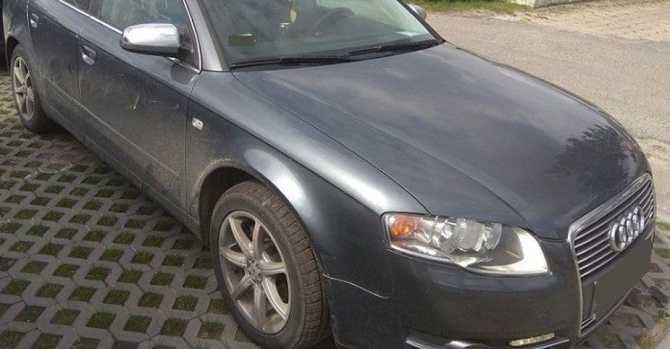 zdjęcie: Nie zatrzymał się do kontroli, za kierownicą Audi siedział 16-latek / fot. KMP Biała Podlaska
