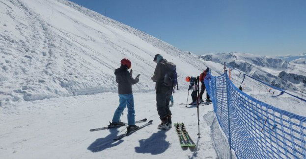 Na Kasprowym Wierchu ponad metr śniegu; wciąż można jeździć na nartach