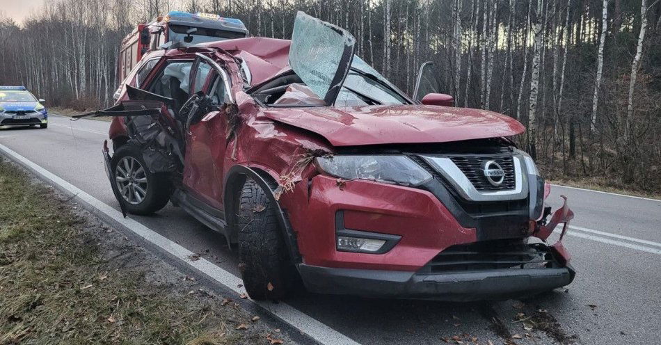 zdjęcie: Tragiczny wypadek na trasie Stare Sioło Mołodycz. Zginęła kobieta / fot. KPP w Lubaczowie Fot. KPP Lubaczów