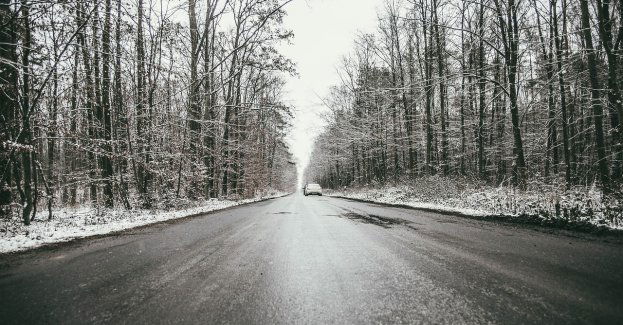 Ostrzeżenie IMGW przed oblodzeniem dróg i chodników