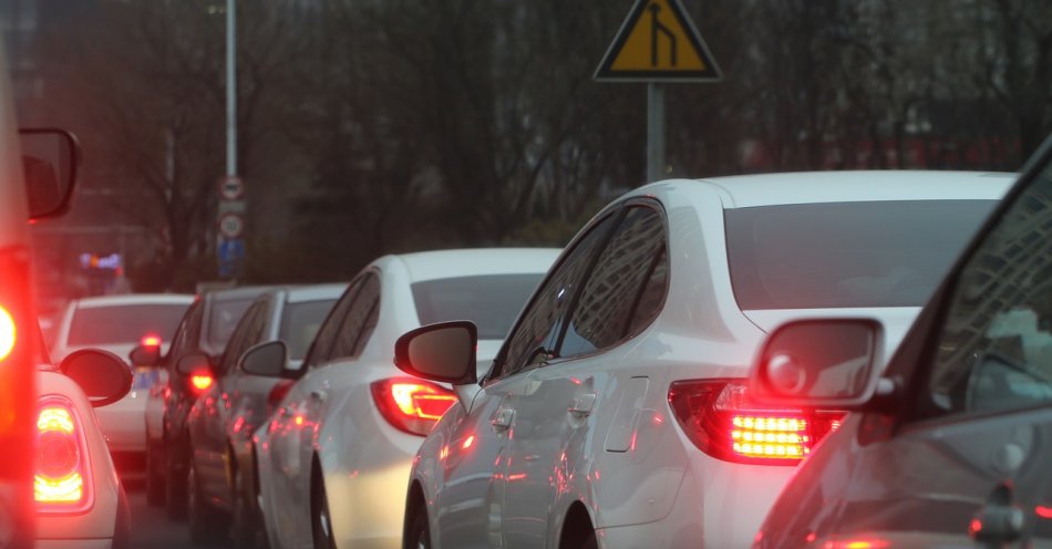zdjęcie: Remontowanej trasie S7 w czasie wyjazdów na majówkę grozi paraliż / pixabay/688566