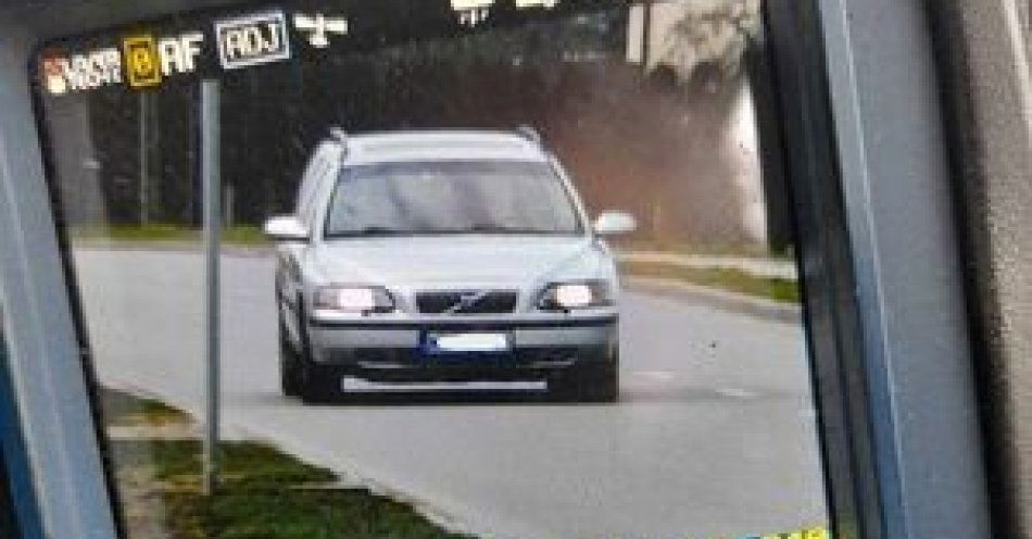 zdjęcie: PĘDZIŁ 123 KM/H w obszarze zabudowanym / fot. KPP w Przasnyszu