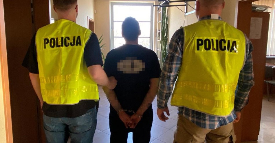 zdjęcie: Tomaszów Mazowiecki: 30 latek zatrzymany z prawie 50 g narkotyków / fot. KPP w Tomaszowie Mazowieckim