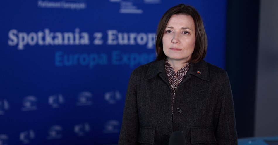 zdjęcie: Unijne centrum kryzysowe interweniuje kilkadziesiąt razy rocznie. Na miejsca klęsk lub katastrof wysyła wykwalifikowane zespoły pomocowe / fot. Newseria - dr Katarzyna Smyk, dyrektorka Przedstawicielstwa Komisji Europejskiej w Polsce