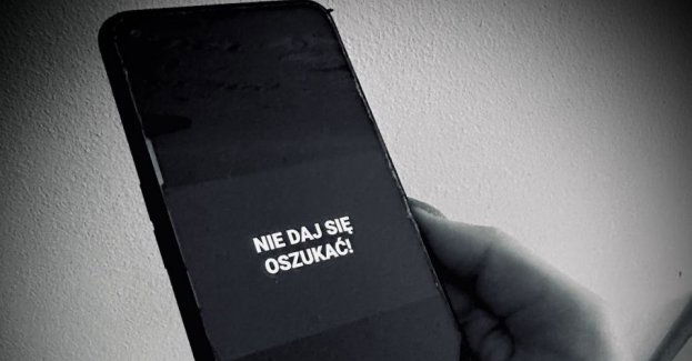 Chciała sprzedać kurtkę - straciła 1400 złotych