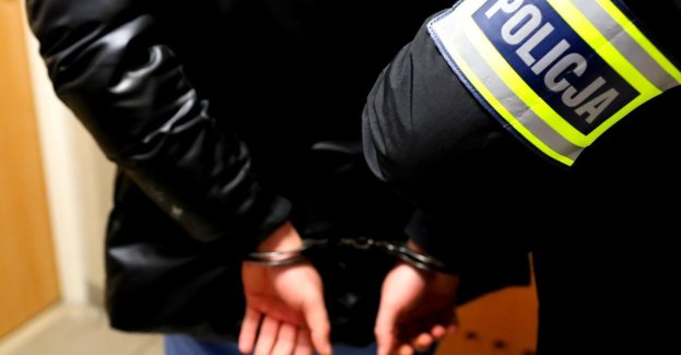 Trzech złodziei w rękach policjantów