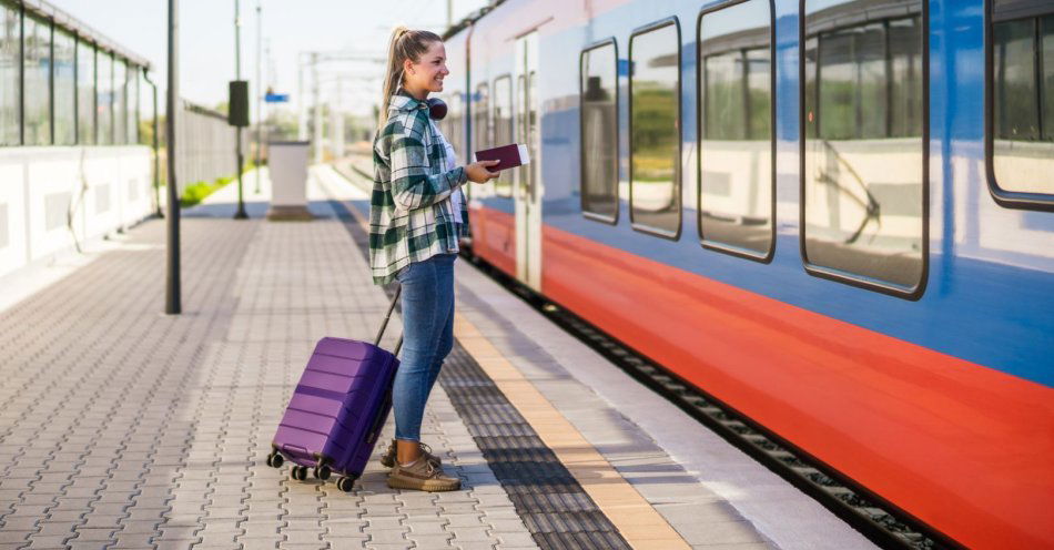 zdjęcie: Szczecińska Kolej Metropolitalna rusza ze wspólnym biletem na autobusy i tramwaje / v34838596