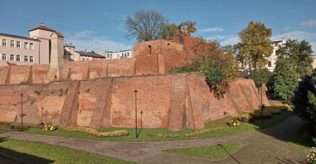 Dofinansowanie II etapu prac przy murach miejskich