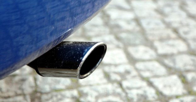 Policja zatrzymała 16 dowodów rejestracyjnych zbyt głośnych aut