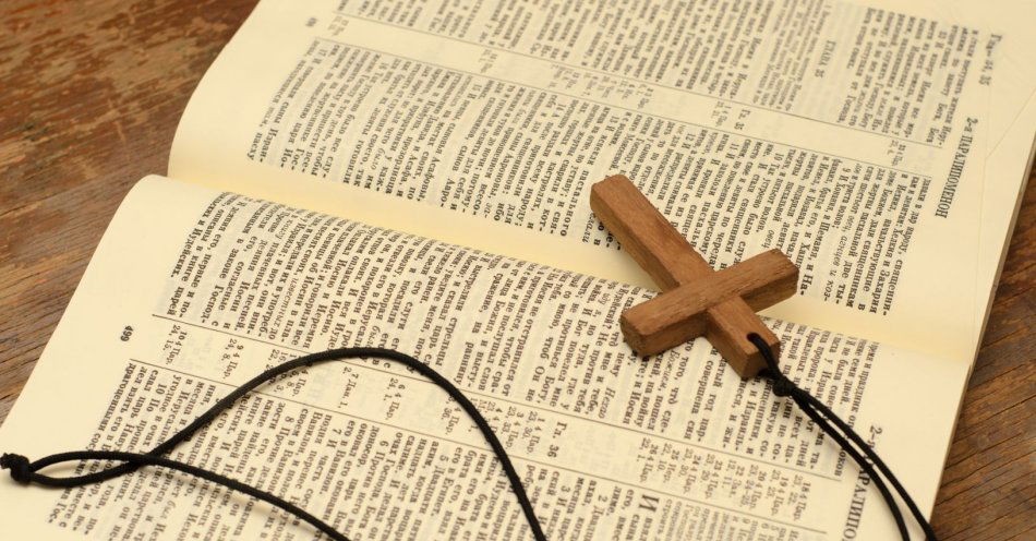 zdjęcie: Ponad 47 proc. dorosłych uczniów nie chodzi na lekcje religii / v6973061
