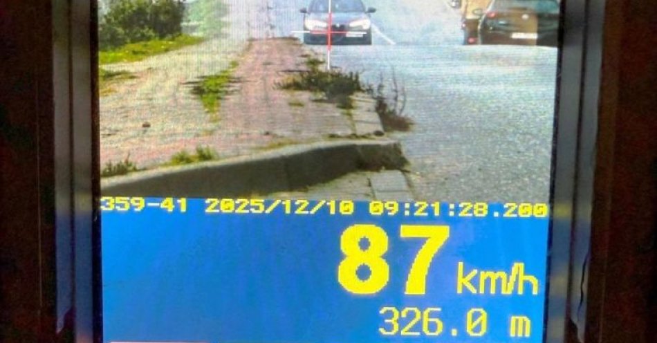 zdjęcie: Kierował Alfą pomimo sądowego zakazu. Szybki wyrok / fot. KMP Kielce