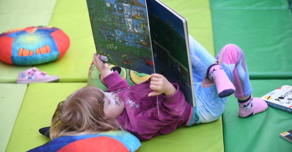 zdjęcie: 10 książek dla dzieci w finale Nagrody Literackiej im. Makuszyńskiego / fot. PAP