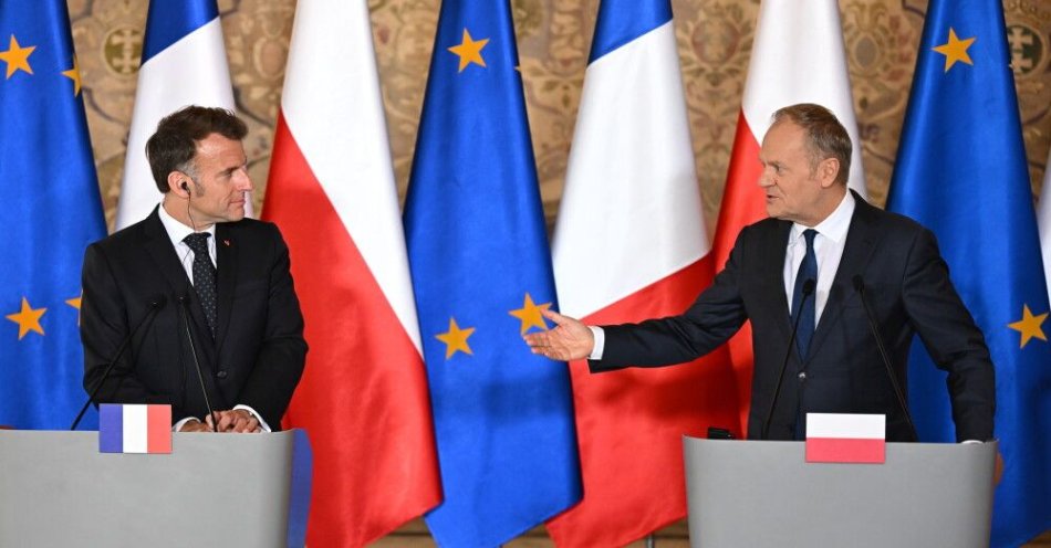 zdjęcie: Tusk: z Francją nie mamy złudzeń co do tego, że świat się zmienił i Europa potrzebuje jedności / Gdańsk, 20.04.2026. Premier Donald Tusk (P) i prezydent Francji Emmanuel Macron (L) podczas konferencji prasowej w Dworze Artusa w Gdańsku, 20 bm. Politycy wzięli udział w I Polsko-Francuskim Szczycie Międzyrządowym. Spotkanie realizuje postanowienia Traktatu o wzmocnionej współpracy i przyjaźni między Polską a Francją, podpisanego 9 maja 2025 r. w Nancy. Rozmowy będą dotyczyć m.in. relacji dwustronnych Polski i Francji, wyzwań dla bezpieczeństwa w Europie, a także relacji sojuszniczych i transa