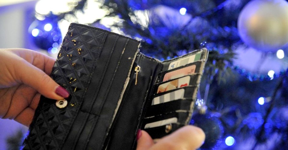 zdjęcie: Jak nie dać się oszukać podczas przedświątecznych zakupów / fot. KPP Krosno Odrzańskie