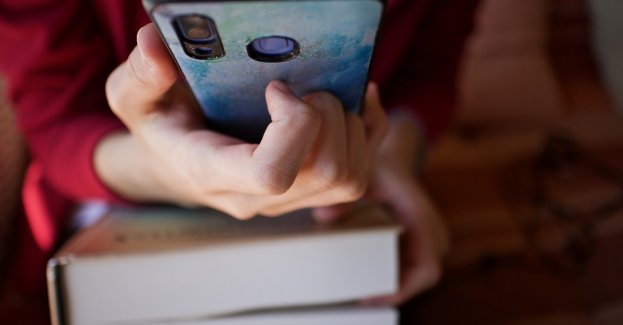 Zaproponowała, że zamówi kuriera do domu i opłaci przesyłkę”. 36-latka zgodziła się, a w efekcie straciła blisko 20 tysięcy złotych.