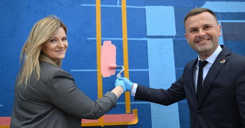 zdjęcie: W Lublinie powstaje Mural Wdzięczności symbolizujący ukraińsko-polską jedność / fot. PAP