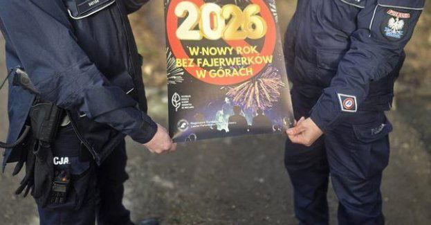 Służby edukują turystów na Ślęży przed sylwestrem