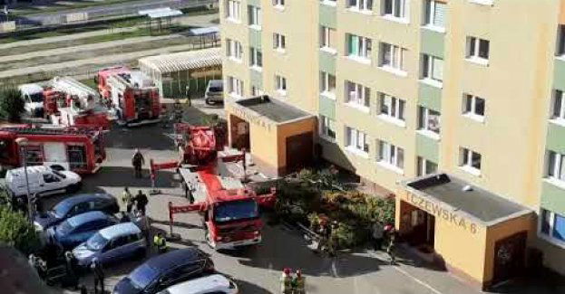 Pożar w wieżowcu w Tarpnie