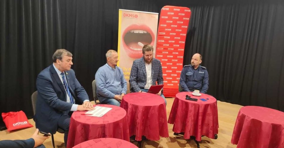 zdjęcie: Asp. Daniel Jąder – dawca szpiku gościem konferencji prasowej DKMS / fot. KPP Kościan