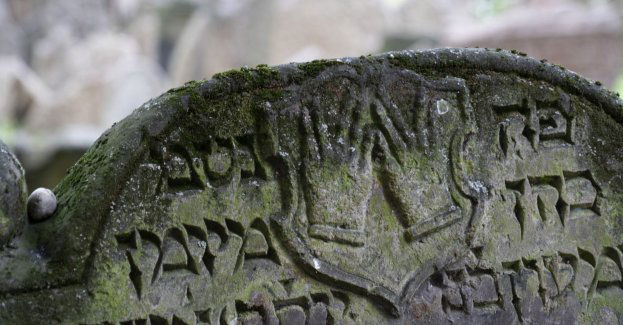 Muzeum Żydowskie apeluje o pomoc w ocaleniu nagrobka legionisty