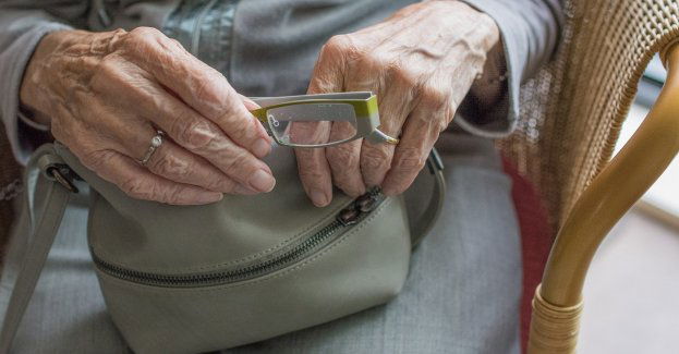 Wykorzystali nieuwagę seniorki