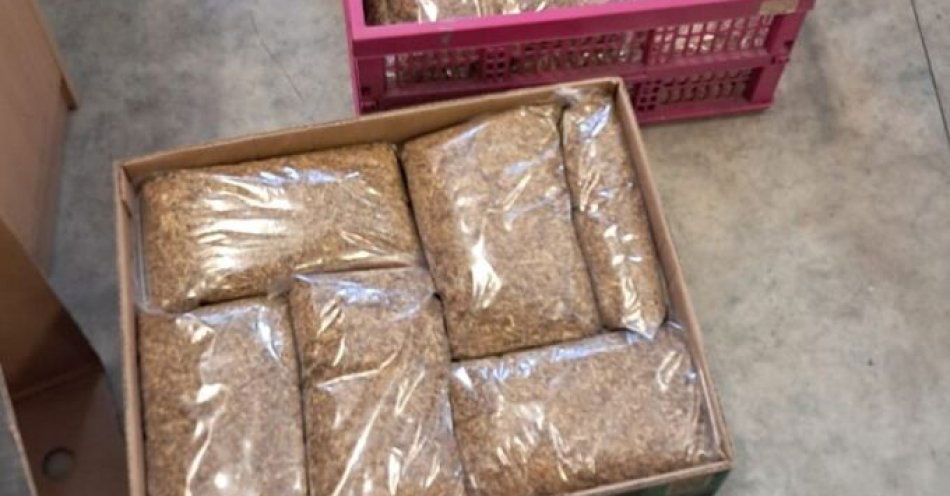 zdjęcie: Ujawniono 22,5 kg tytoniu bez znaków akcyzy / fot. KPP w Świdnicy