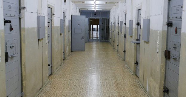 Brali udział w pobiciu 17-latka. Usłyszeli zarzuty, a prokurator zastosował wobec nich środek zapobiegawczy