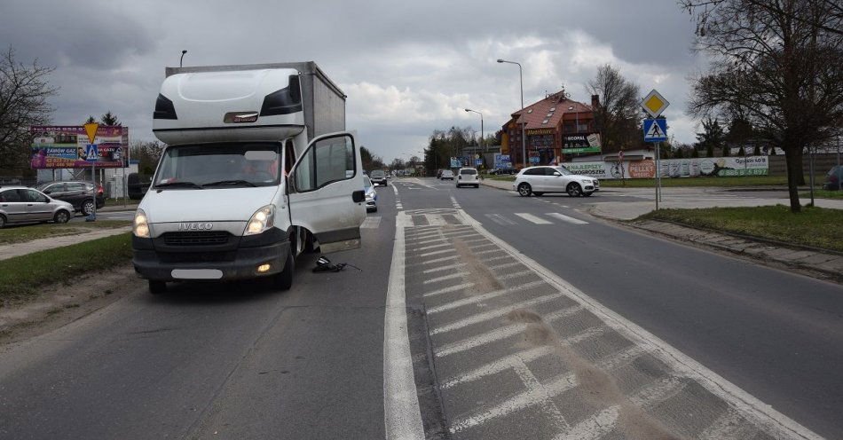 zdjęcie: Uwaga na pasach! W Zduńskiej Woli w jeden dzień, potrącono dwoje pieszych / fot. KPP w Zduńskiej Woli