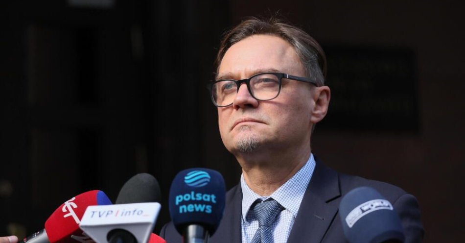 zdjęcie: Grupa kilkunastu Polaków, którzy chcą wydostać się z Pakistanu, jest bezpieczna / fot. PAP